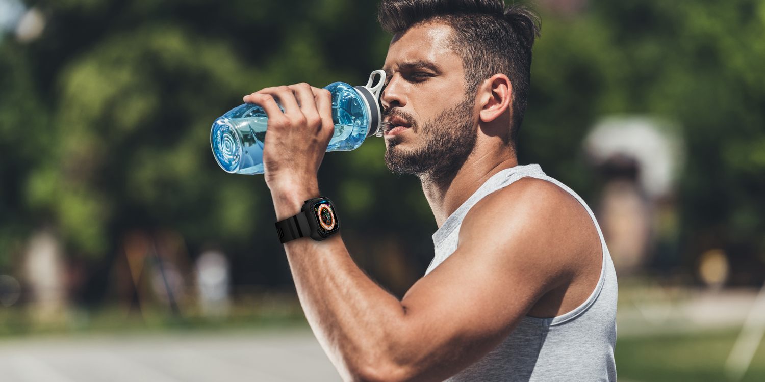 Runner wearing an OROBAY Apple Watch band with case